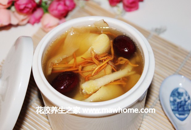 冬草花膠燉瘦肉的食用方法