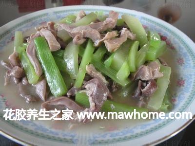 松茸青筍燴魚肚