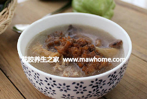 海參花膠肉骨湯