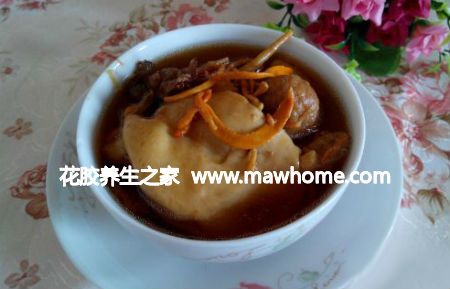  花膠瑤柱參花燉豬展肉