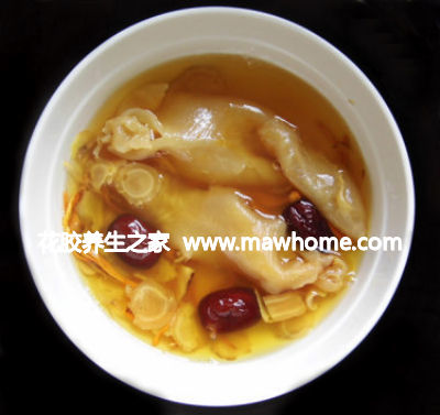 花膠月子湯