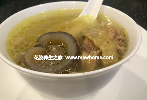 花膠海參湯的做法