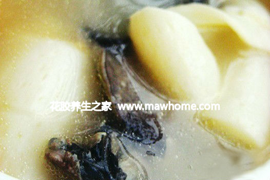花膠竹絲雞湯