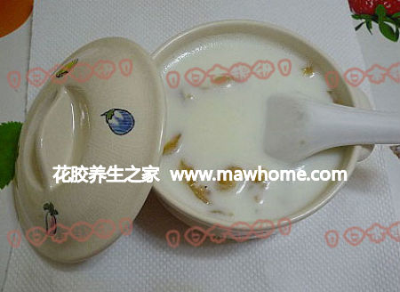 牛奶燉花膠的第6種做法