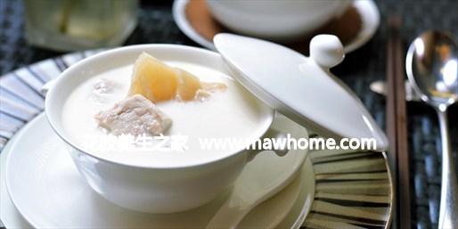 杏汁燉花膠白肺 - 健肺化痰,止咳養顏