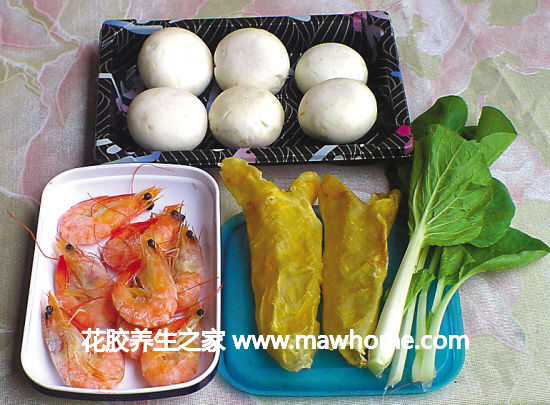 花膠蝦仁奶羹