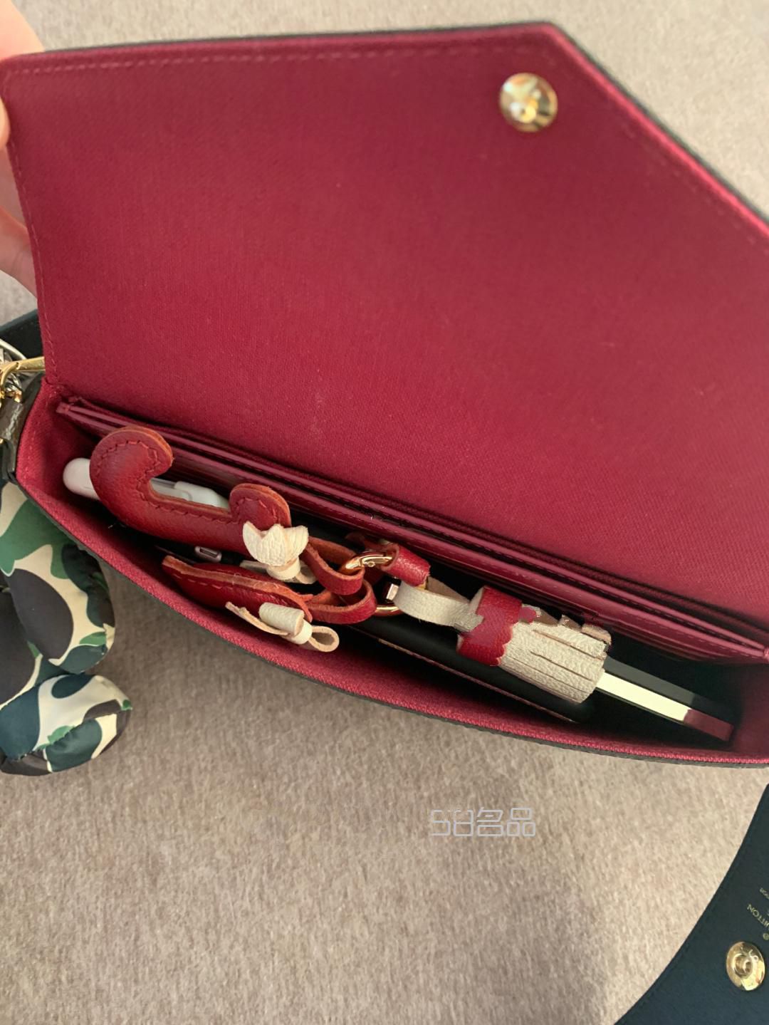 翻包記,沒想到LV這個小包能裝下這么多東西,lv是奢侈品嗎