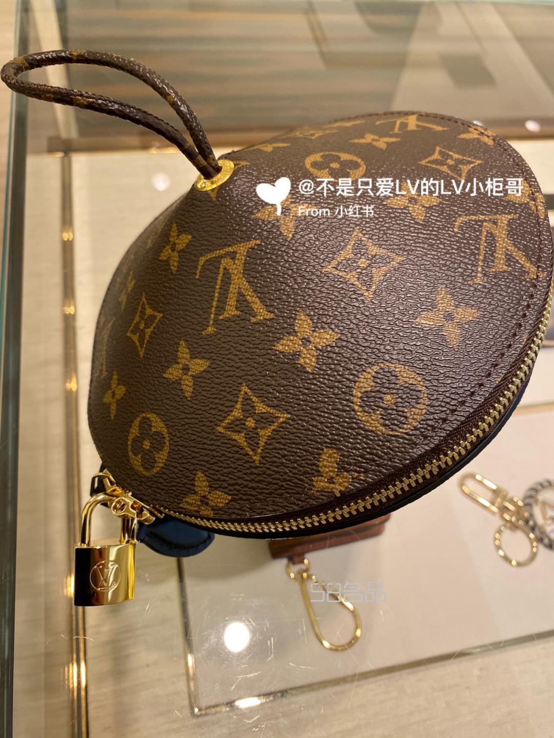 LV奇形怪狀系列 Toupie飛碟包,第五大道 lv
