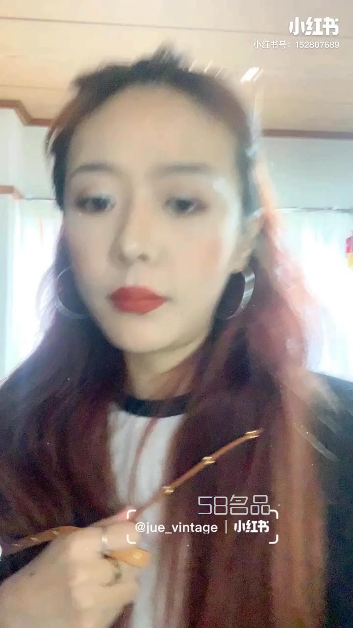 每天一只中古包分享5 LV老花腰包,黑格牛皮lv枕頭包