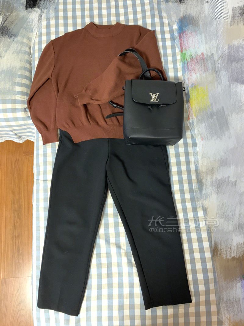 大愛的新款lv雙肩包，新包包真的是顏值高又實用！