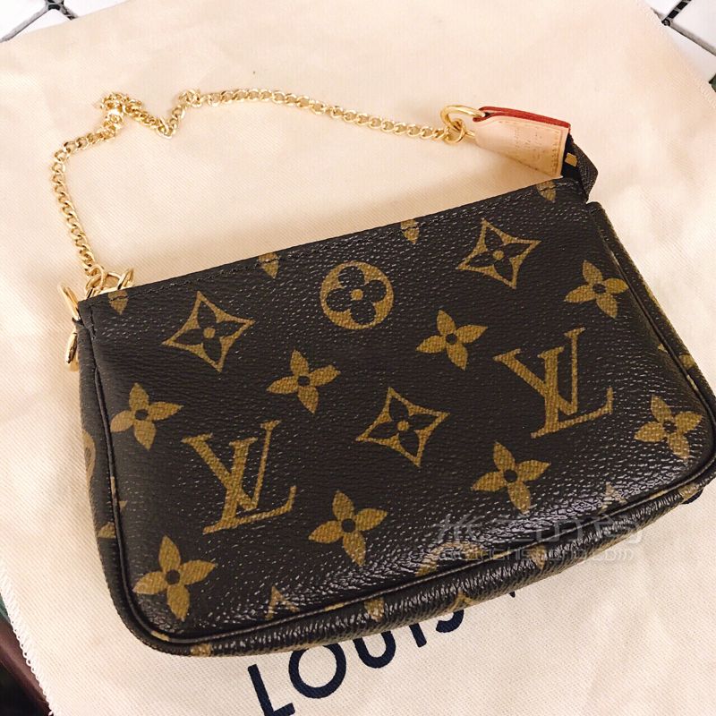 給大家安利一款LV神包！LV pochette麻將包零錢包看圖文 (2)
