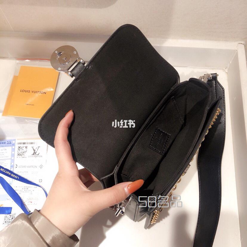 lv 郵差包,lv2015有一款扣能旋轉的錢包