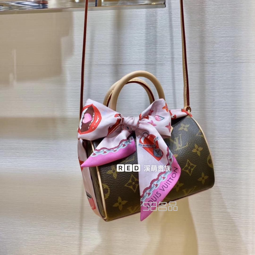 LV 老花水桶包和twilly絲巾這樣系吧~,lv雙拉鏈口袋