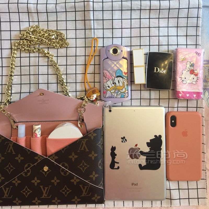 LV三合一信封包超實用手拿包分享，18年新款一包在手百包我也有！