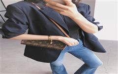 談談lv老花信封包專柜價格，lv老花信封包