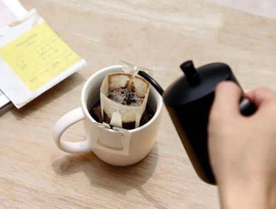 掛耳咖啡和手沖咖啡哪個好？掛耳咖啡和黑咖啡的區別
