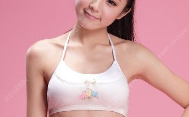 17歲女孩胸部什么樣？17歲女生奶頭長什么樣？(2)