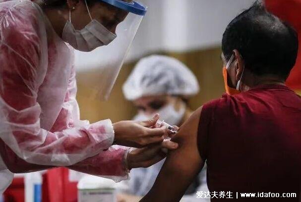 打完第三針新冠疫苗后的不良反應有哪些，輕微的胳膊紅腫發癢