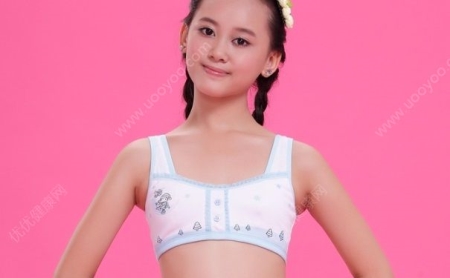 14歲女孩子被摸胸有感覺嗎？14歲女生被摸胸什么感覺？(3)