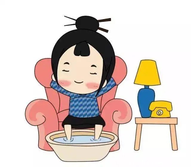 夏天常泡腳，解暑去濕又活血！