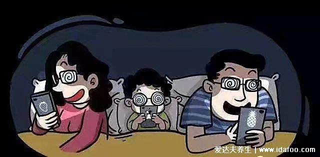  睡覺時把手機放在枕頭下面，會影響健康嗎？