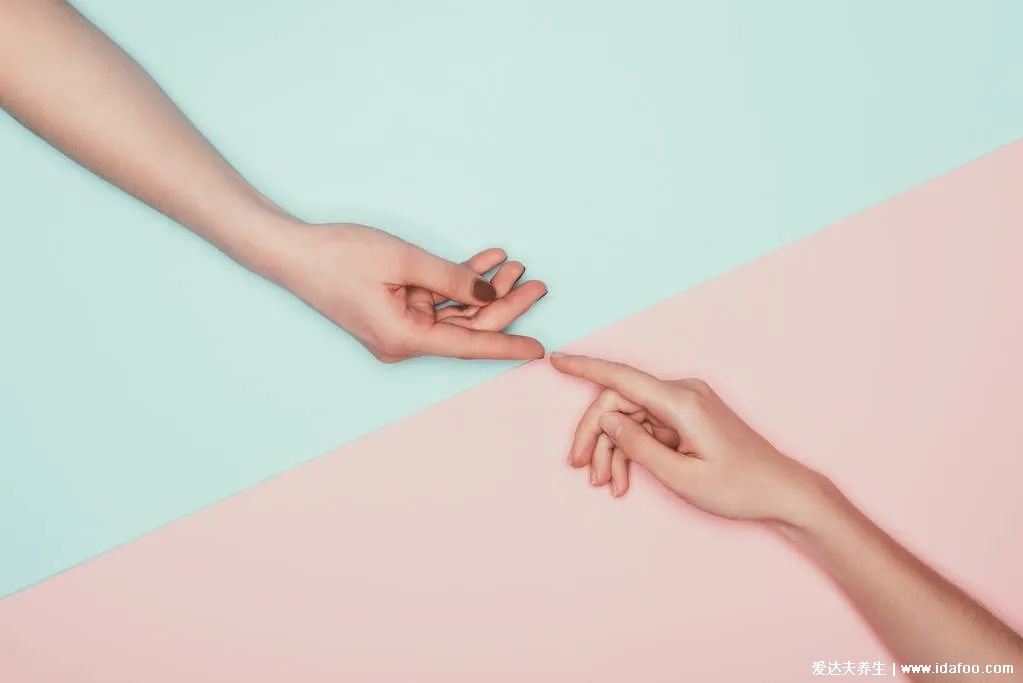 經常掰手指 掰到“咔咔響”，會不會得關節炎？