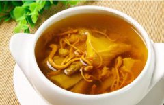 蟲草可以用100℃水泡嗎，蟲草泡溫水還是熱水