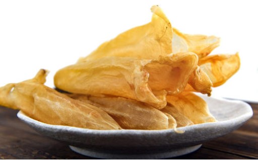 女孩子吃魚膠需要注意什么，吃魚膠會不會發胖或者上火