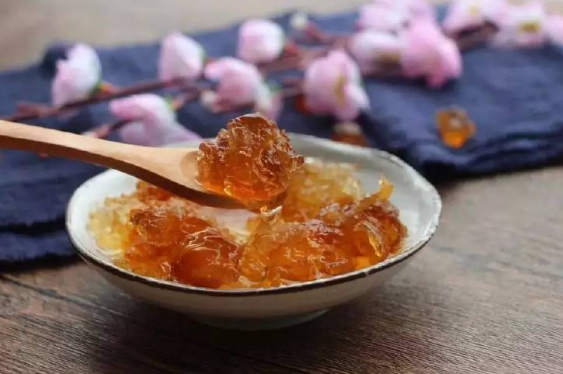 吃桃膠有減脂肪嗎，桃膠牛奶減肥期間能喝嗎