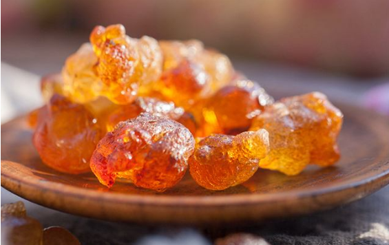 金琥珀桃膠怎么吃,金琥珀桃膠功效