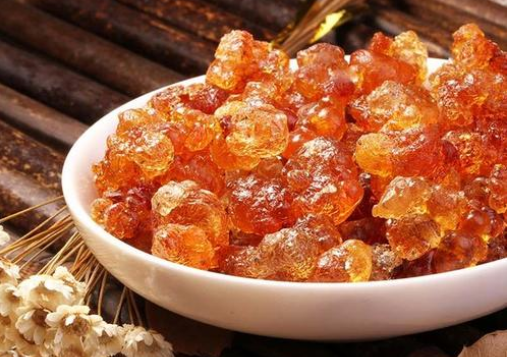 桃膠用開水燉還是用冷水燉,桃膠燉多長時間最好