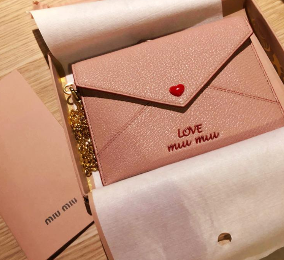 miumiu女包是什么檔次，miumiu一般在什么價位