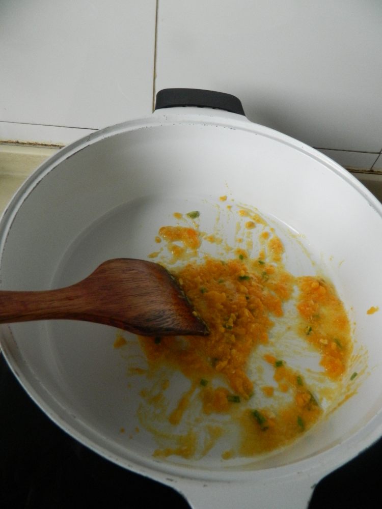 咸蛋燒豆腐的做法步驟7
