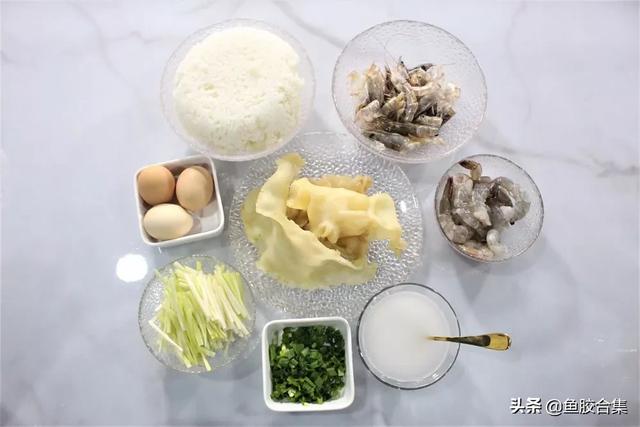 「魚膠新煮意」滑蛋蝦仁魚膠蓋炒飯