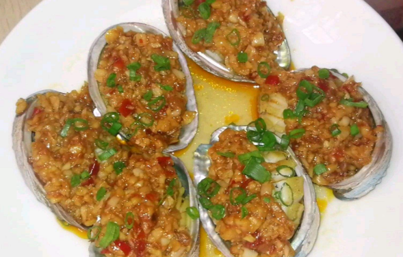 鮑魚燉什么湯對女孩子好,鮑魚瘦肉湯怎么燉最好