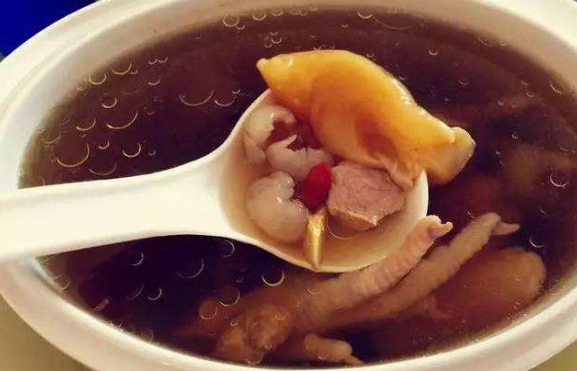 香菇芹菜炒花膠的做法竅門以及家常做法大全