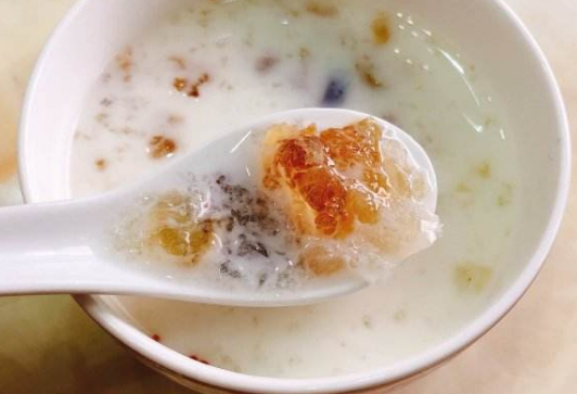 桃膠湯可以隔夜喝嗎可以二次加熱吃嗎