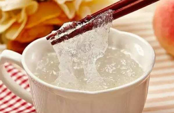 燉的燕窩口感有點脆是沒熟嗎，燕窩應該是什么口感