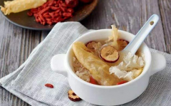 紅棗牛奶燉花膠上火嗎，孕婦可以吃嗎