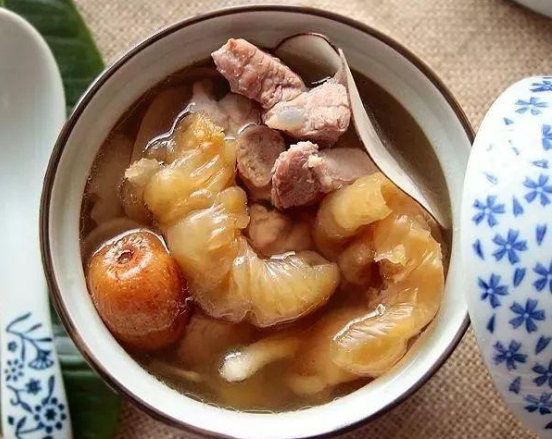 海參炆花膠的做法竅門以及作用功效