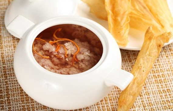 魚膠泡開后有白色渣