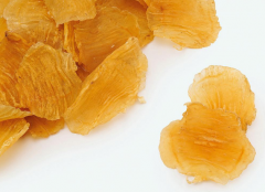 小編來告訴大家花膠有一股刺鼻的味道