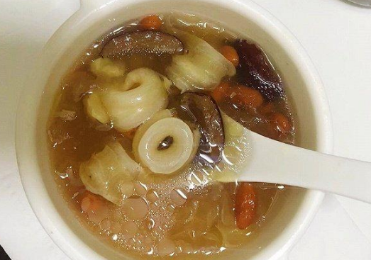 魚膠被蟑螂咬了還能吃嗎