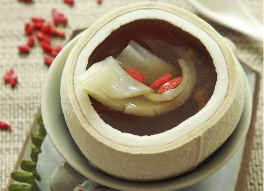 吃花膠容易引起皮膚癢