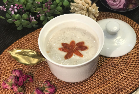 產后吃魚膠好還是燕窩好