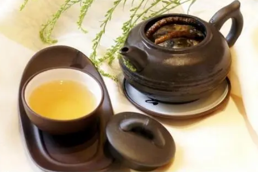 蟲草石斛燉瘦肉的功效